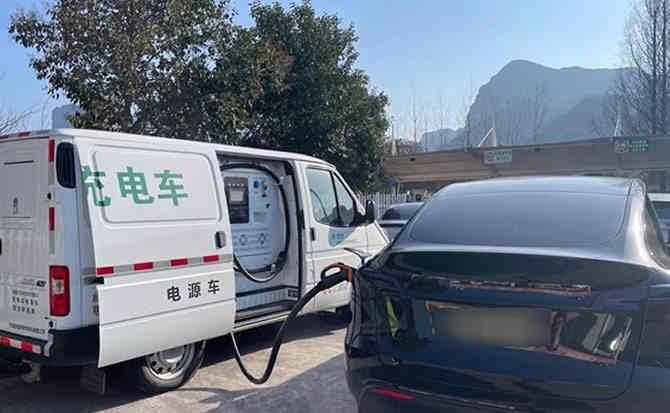 达孜区汽车搭电